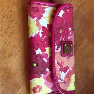 Dooney and bourke wallet